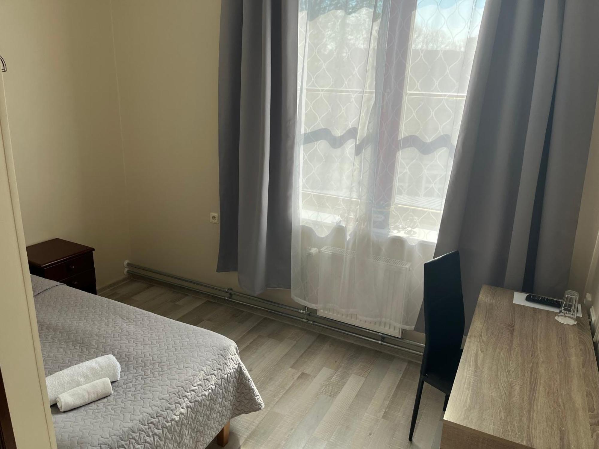 Paernu Jahtklubi Kuelalistemaja Hotel Buitenkant foto