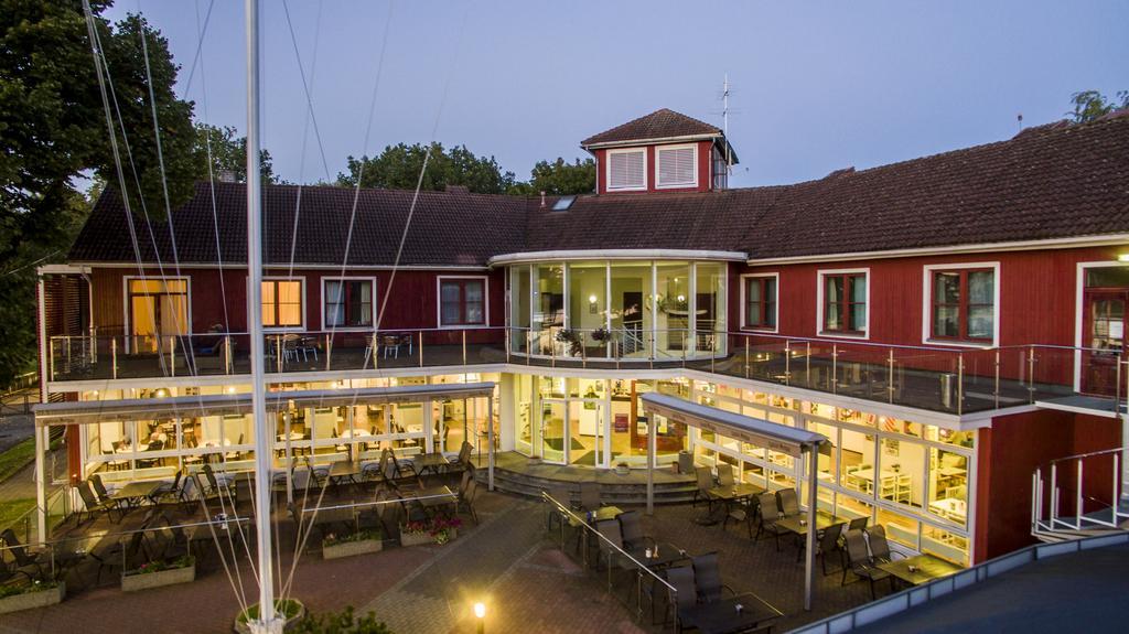 Paernu Jahtklubi Kuelalistemaja Hotel Buitenkant foto